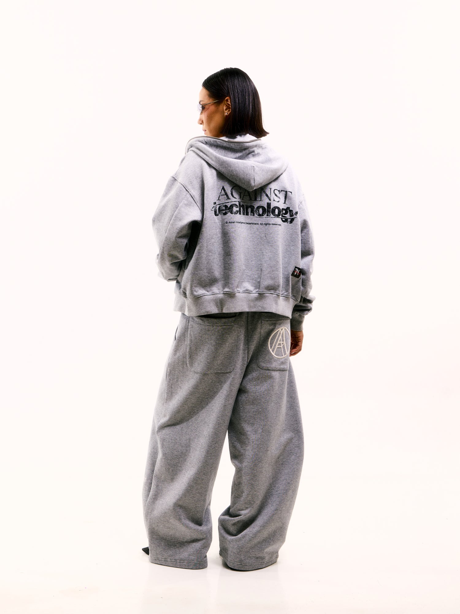 WIDE RELAXED SWEAT PANTS