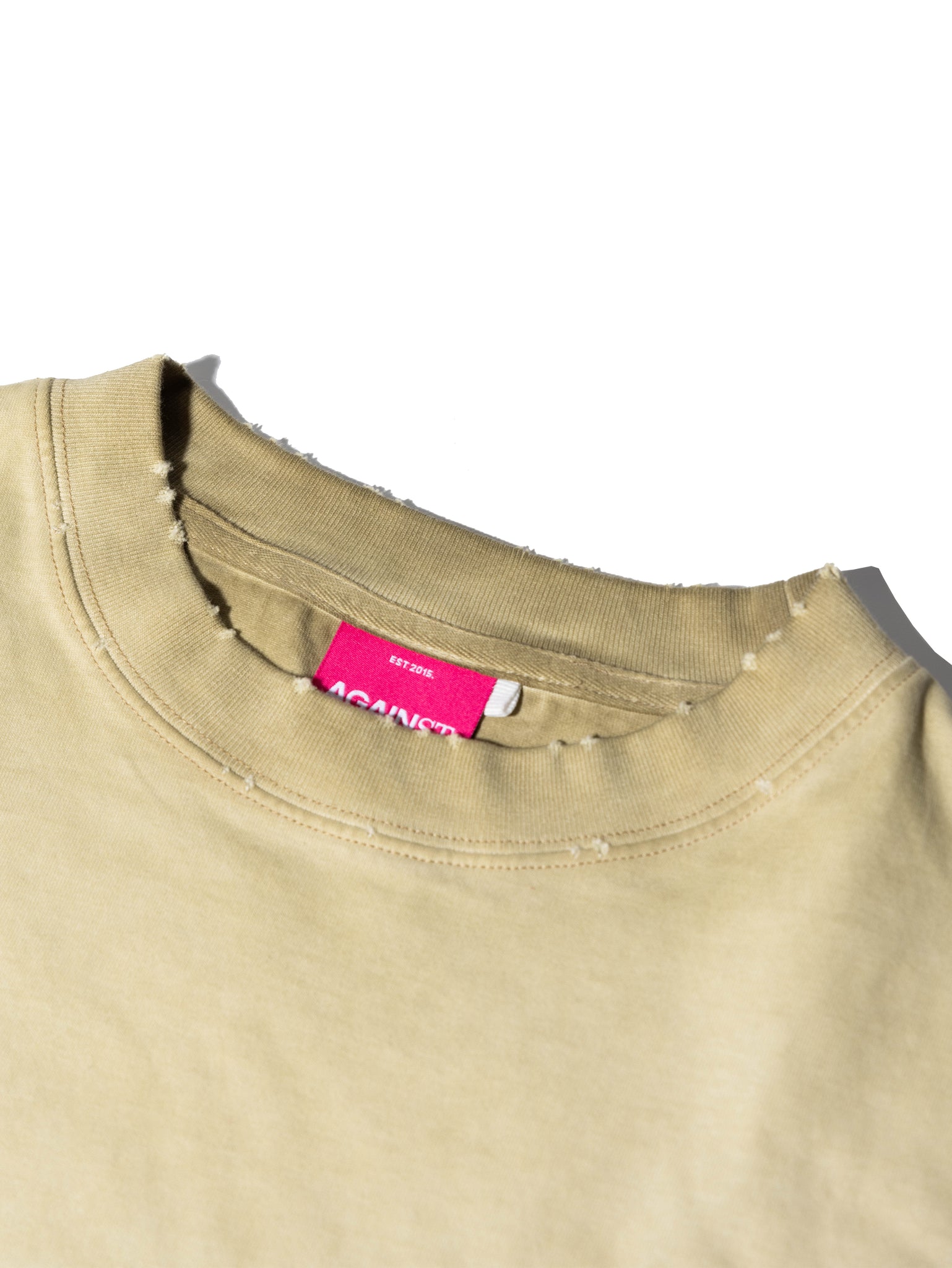 DISTRESSED STAFF TEE KHAKI