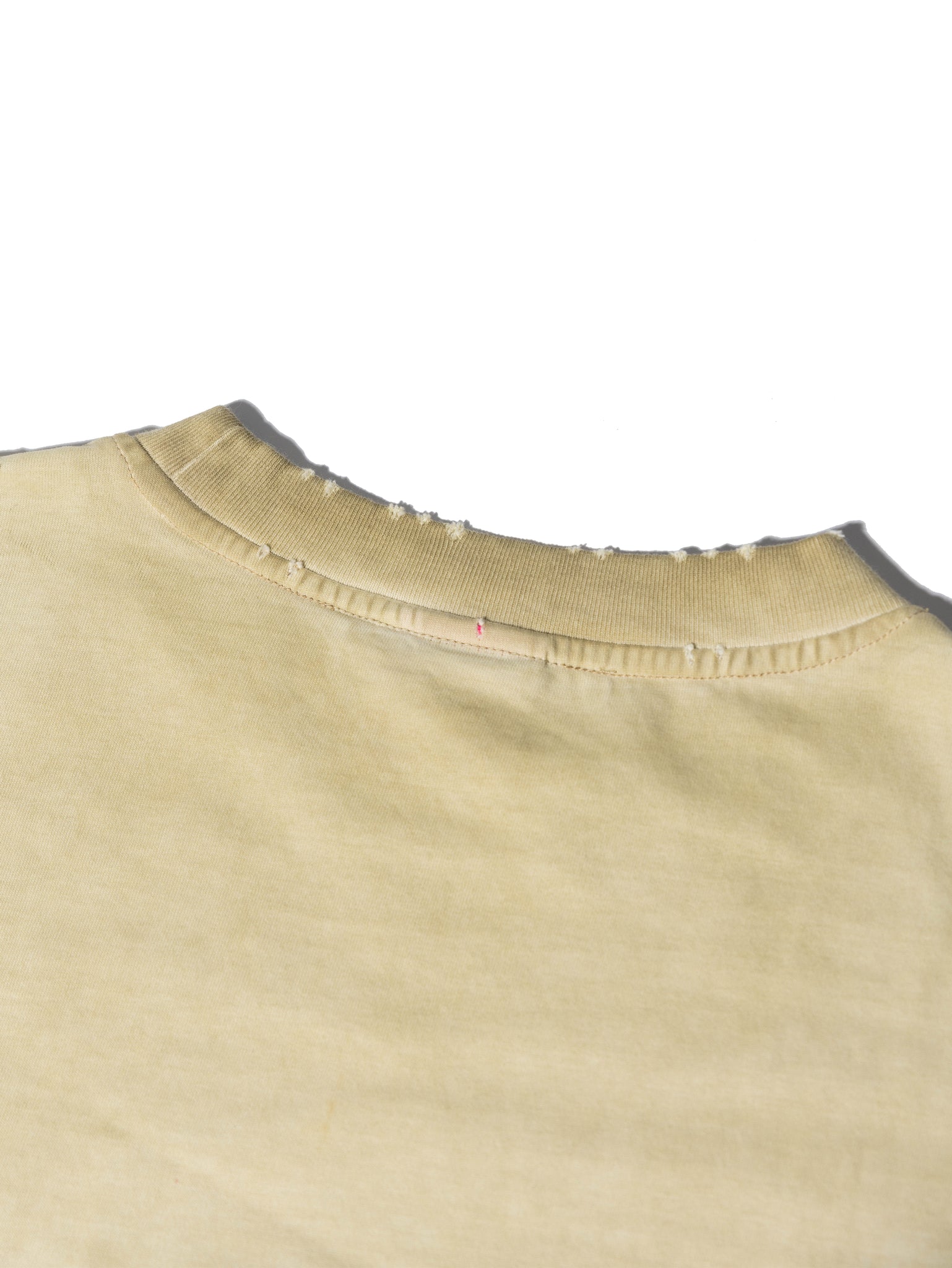 DISTRESSED STAFF TEE KHAKI