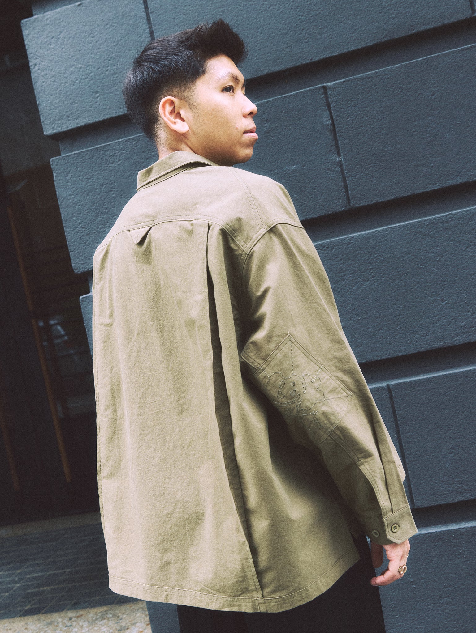 abp. 'FU' BIG BRO SHIRT 2.0 OLIVE