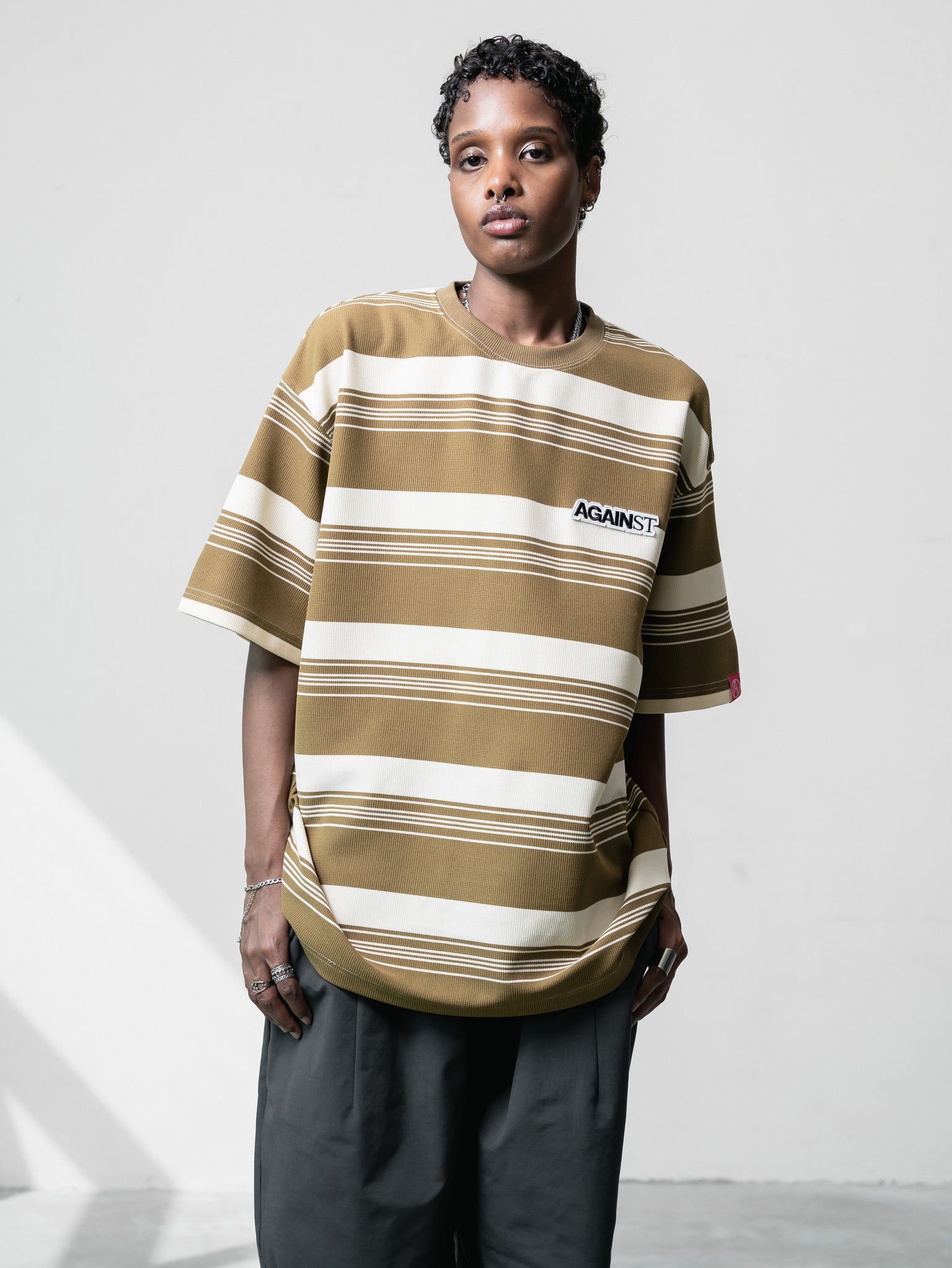 BIG STRIPE TEE BROWN