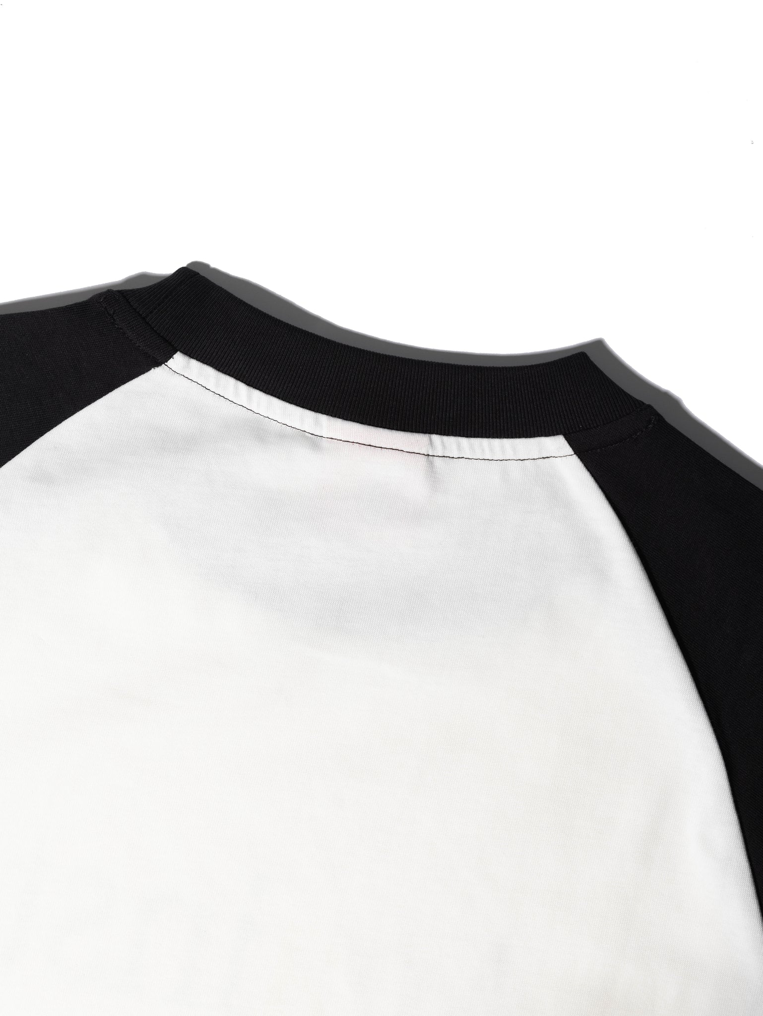 SPELLOUT RAGLAN L/S TEE WHITE