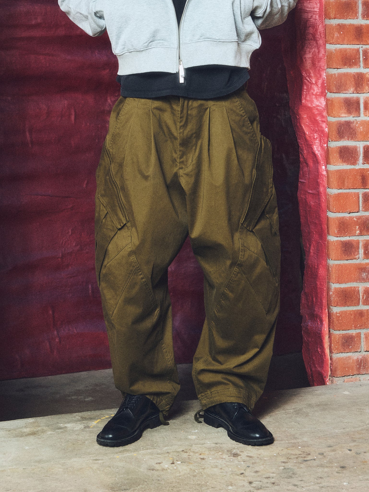 abp. CARGO BIGGIE PANT OLIVE